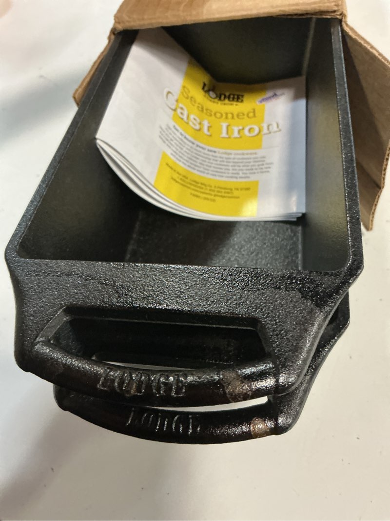Condition photo showing Good Condition for Lodge Cast Iron Loaf Pan - 8.5 x 4.5 Inch PFAS-Free Bread Baking Pan - Naturally Seasoned Cast Iron Bakeware for Sourdough, Meatloaf, Breads, and More - Made in the USA - 2 Pack