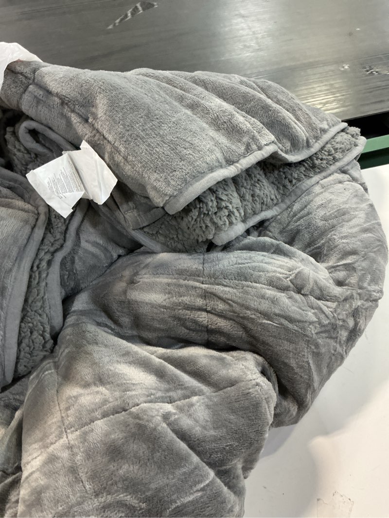 Condition photo showing As Is for LBRO2M 1000 Thread Count 100% Cotton Sheets Set,Queen Size Bed Sheet 4 Piece Sets,Long Staple,16 Inches Deep Pocket,All Season,Bedding Super Soft Comforterble Breathable,Sateen (Dark Grey) Dark Grey Queen 16" Depth