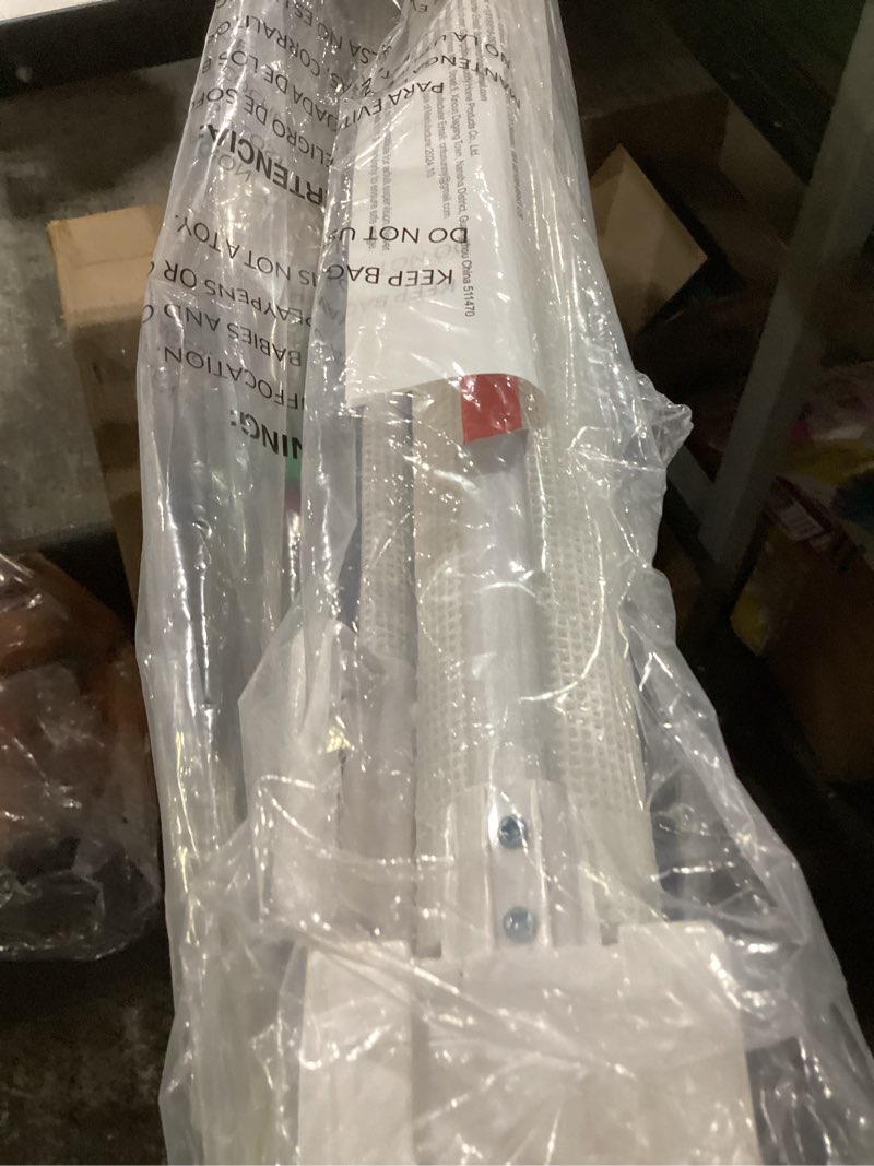 Condition photo showing Good Condition for Retractable Baby Gate for Doorways and Stairs, Mesh Safety Gate for Pet, Indoor & Outdoor Use, One-Hand Operation, Easy Installation