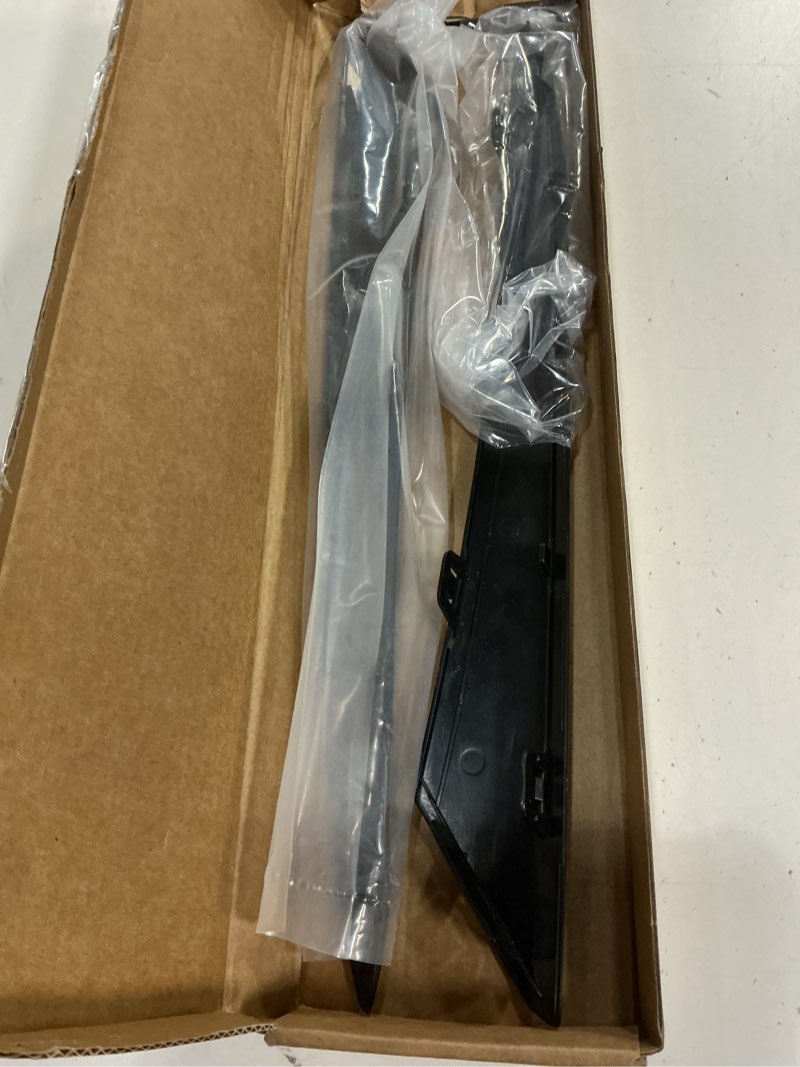 Condition photo showing Good Condition for front left and right headlight eyelid molding trim strip for honda civic 2022-2023#71207-t31-h01 71202-t31-h01