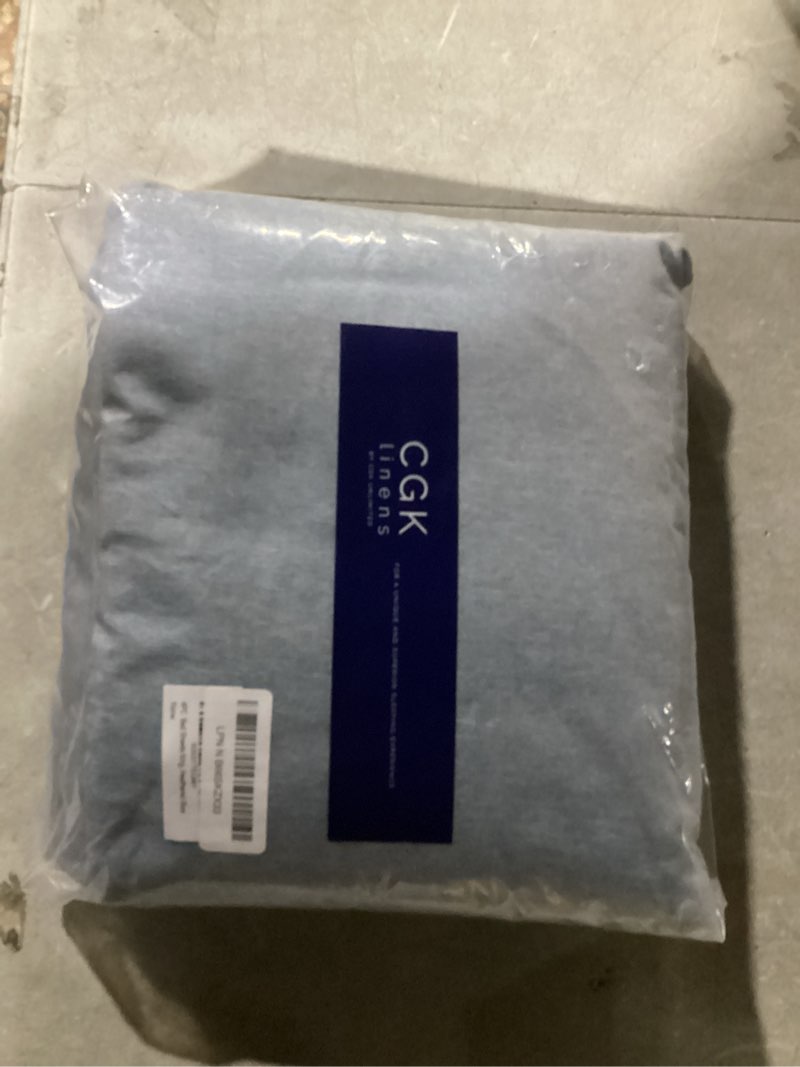 Condition photo showing Good Condition for King Size 4 Piece Sheet Set - Comfy Breathable & Cooling Bed Sheets Set - Hotel Luxury Bedding for Women, Men, Kids, Teens, Boys & Girls - Deep Pockets, Soft & Wrinkle Free - Blue (Heathered Sheets) King 23 - Heathered Blue