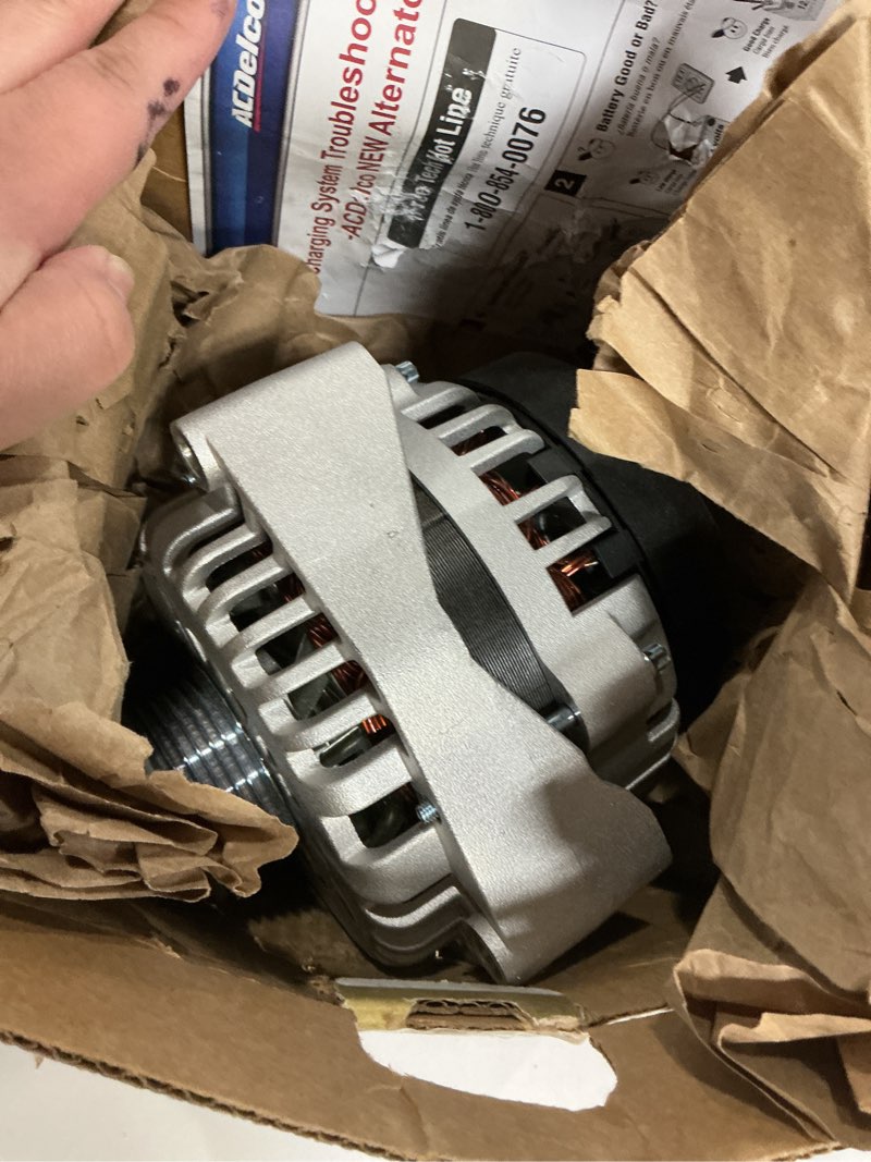 Condition photo showing Good Condition for ACDelco Gold 335-1352 (19338751) Alternator