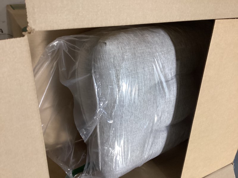 Condition photo showing Good Condition for wellsin chair cushions for dining chairs, non-slip kitchen chair pads with ties, tufted shredded foam kitchen chair cushions set of 4, 15.5" x 15.5", light gray light gray 4 pack