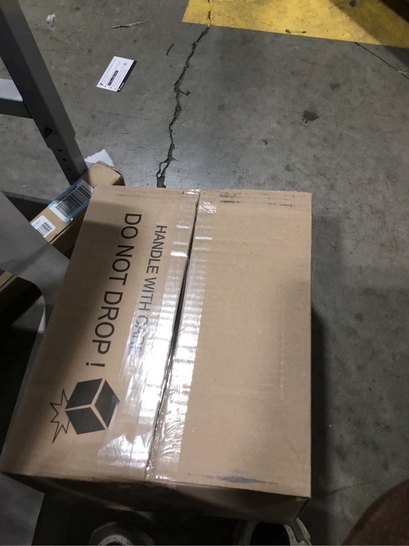 https://lotting-media.assets.bidfta.com/lotting_1a98cfb9-52ef-4104-a614-bd8ee30af71a