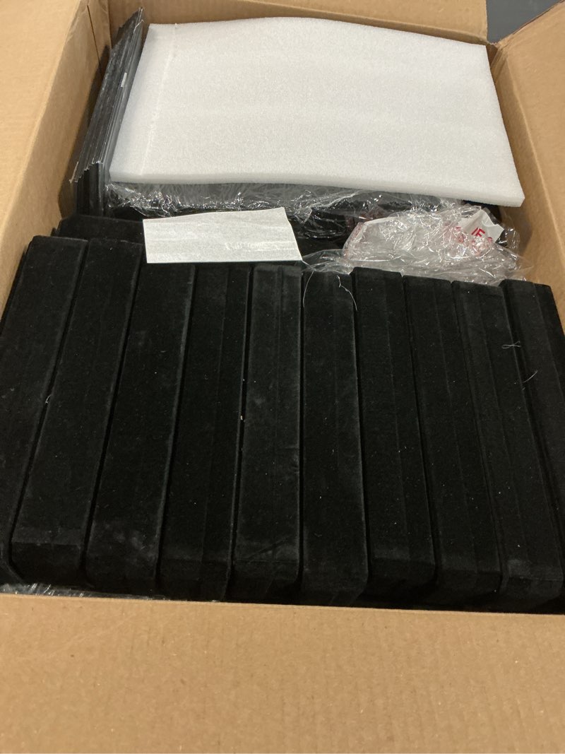 Condition photo showing Good Condition for Batiyeer 24 Pcs Velvet Bracelet Box Bulk Jewelry Chain Necklace Box Bracelet Storage Case Long Jewelry Case for Christmas Pendant Display Wedding, 8.86 x 2.13 x 1.38 Inch(Black)