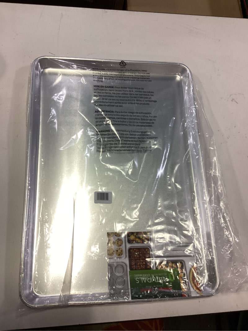 Condition photo showing New/Like New for Nordic Ware Naturals Extra Large, 21 x 15 inch Baking Set - USA Made Aluminum Commercial Quality Pan for Baking or Roasting, Encapsulated Galvanized Steel Rim Prevents Warping, 2pk Big Sheet