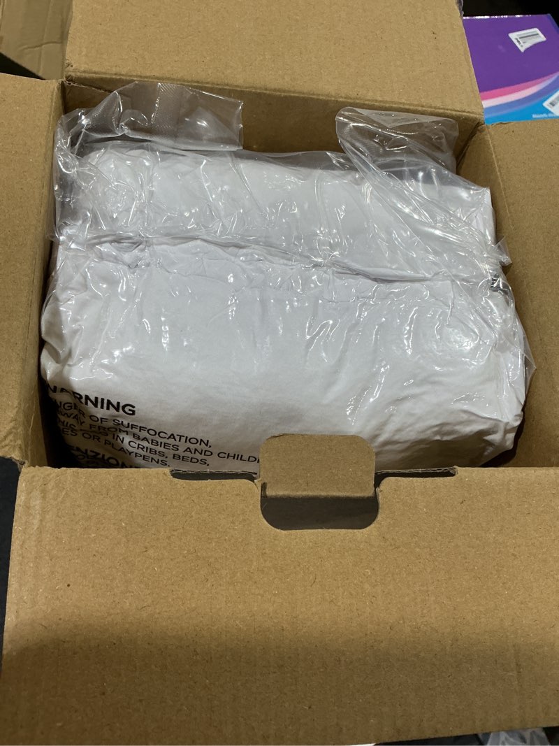 Condition photo showing New/Like New for bedsure comforter duvet insert - quilted comforters queen size, all season duvet, gentlesoft down alternative bedding blanket, with 8 tabs, gifts for women/men, white, queen 88 x 88 inches queen white