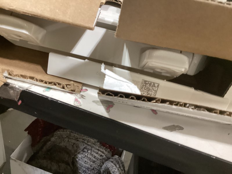 Condition photo showing Good Condition for KOHLER 20111-0 Brevia, Slow Close Toilet Seat, Round Toilet Seat, Grip-Tight Bumpers Quick-Attach Hardware, White White Round Quiet-Close