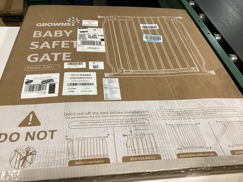 Condition photo showing New/Like New for mom's choice-grownsy baby gate for stairs, 29.5"-48.4" pressure mounted baby gate for top of stair&doorway with v-shaped rods, anti-trip pedal, extra wide stairs dog gate easy install w/red reminder white 29"-48"*30"