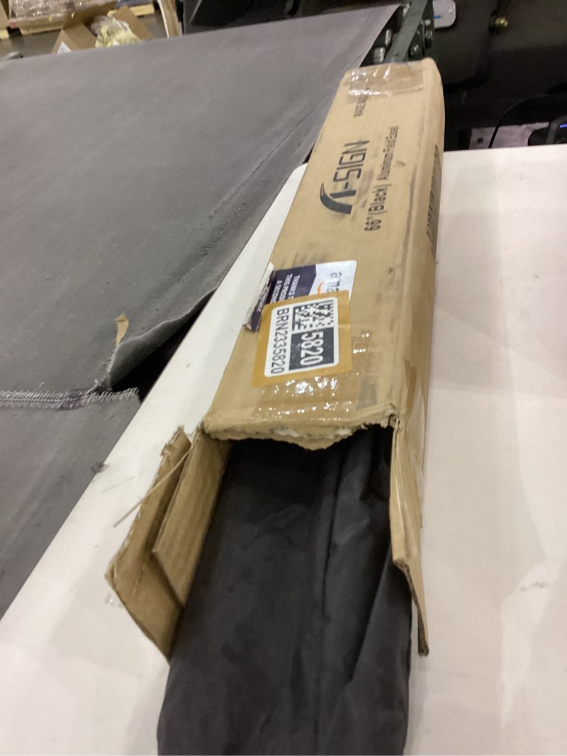 Black aluminum field