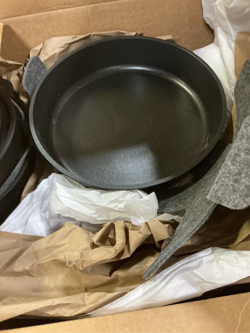 Condition photo showing As Is for (Similar item) MICHELANGELO Stock Pot with Lid, 6 Quart Soup Pot with Lid, Nonstick Ceramic Cooking Pot with Stay-Cool Handle, Induction Compatible - 6QT, Black Black 6 Quarts