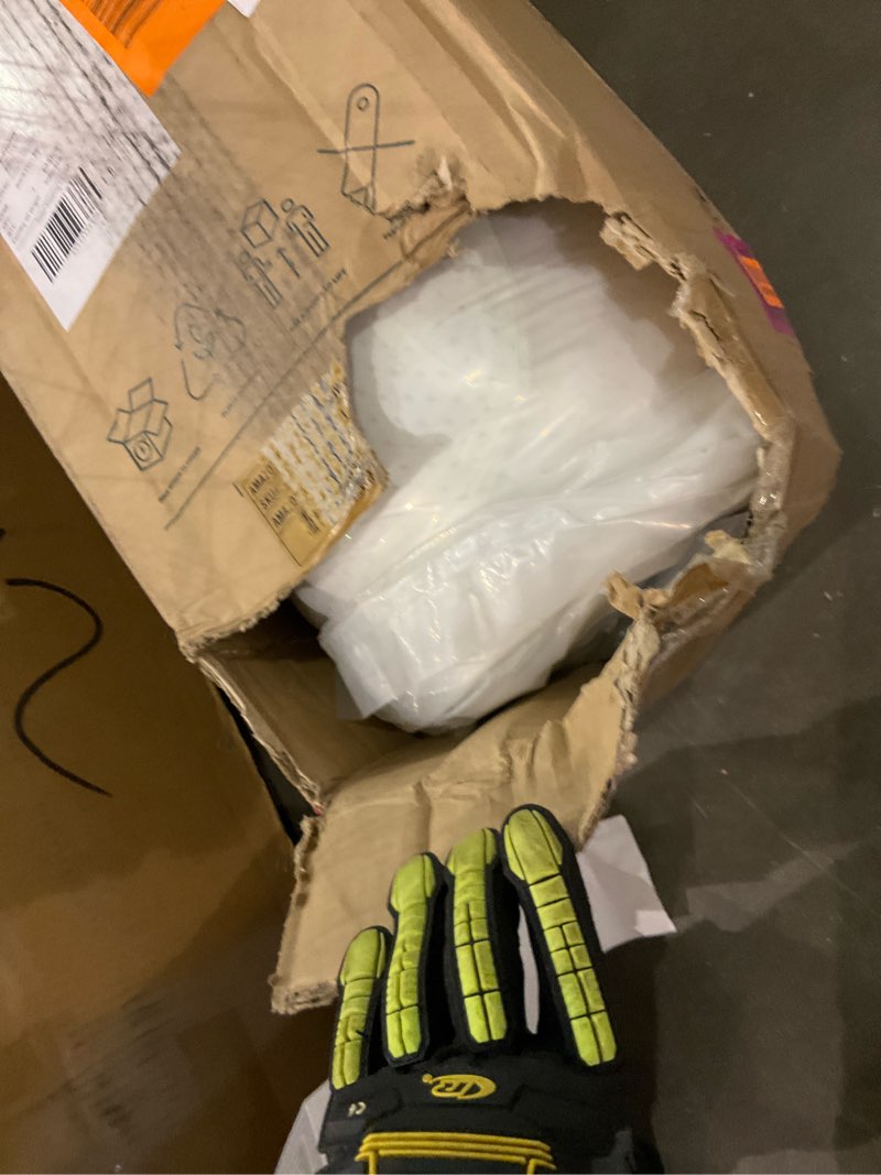 Condition photo showing Good Condition for queen 8” mattress