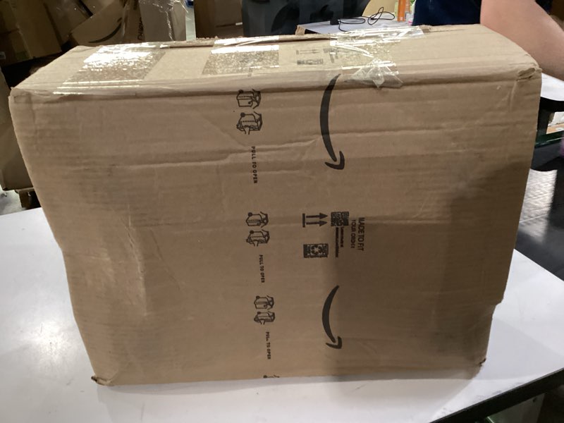 Condition photo showing New/Like New for Stackable wire baskets