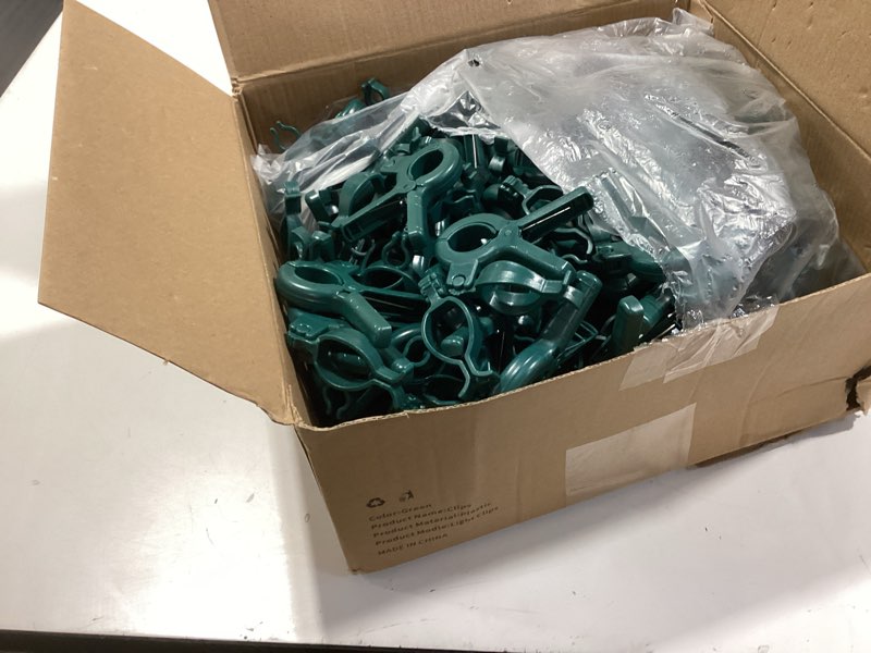Condition photo showing Good Condition for c7 c9 christmas lights spring clips,100pcs universal clips accommodate with e12 e17 base & mini lights & wire for christmas string lights outdoor,perfect for outside gutter roofline railing fence 100 versatile clips