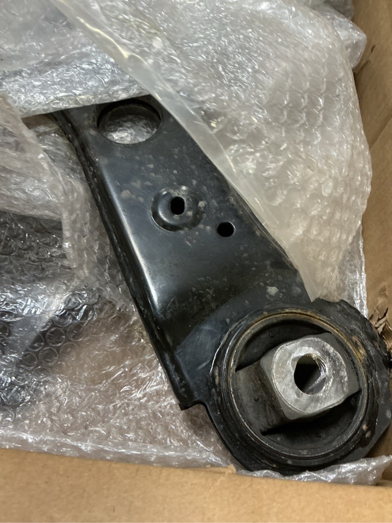 Condition photo showing Good Condition for auqdd 2pc suspension front lower control arm and ball joint assembly fit for 2015-2023 je-ep renegade w/awd, 18-23 compass /16-23 fi-at 500x w/awd (replace # k623777 k623776 68429726ab 68429725ab)