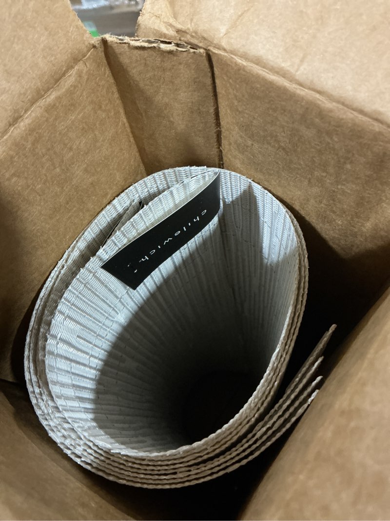 Condition photo showing Good Condition for Chilewich Bamboo Placemats Set of 4 - Woven Rectangle Placemats - Reusable, Stain-Resistant, Indoor/Outdoor Tabletop Protection - 19" x 14" - Coconut Coconut 14"x19"