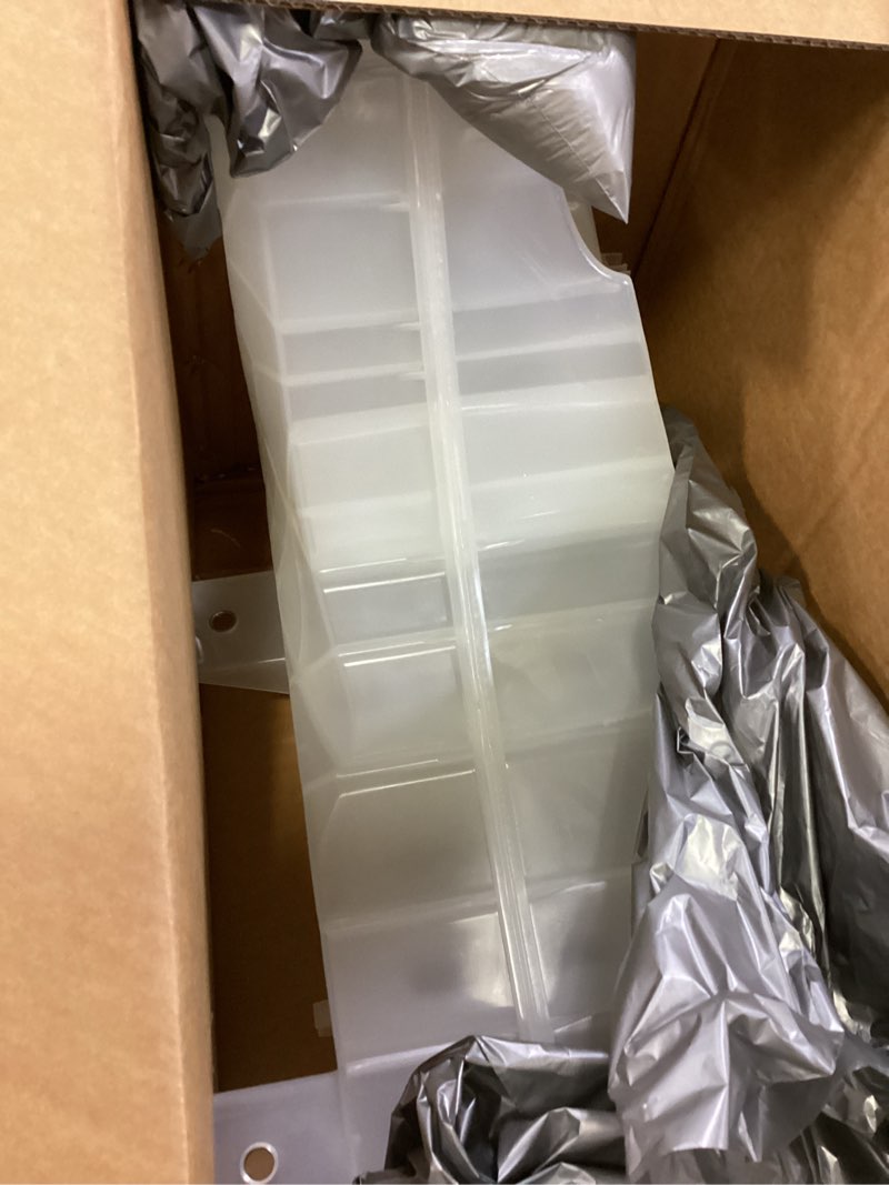 Condition photo showing Good Condition for replacement coolant reservoir tank - compatible with freightliner vehicles - cascadia, century class, columbia, coronado, fld020sd, m2 106, m2 112 - replaces 525263005, a05-25263-006, a0533118000 coolant reservoir - freightliner - fld020sd