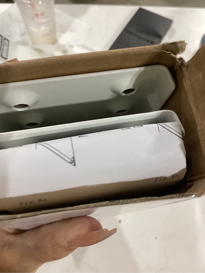 Condition photo showing Good Condition for qualward air conditioner bracket window ac support brackets - heavy duty with 2 arms, up to 180 lbs for 12000 to 24000 btu ac units- fits single or double hung windows up to 180 lbs, drilling required