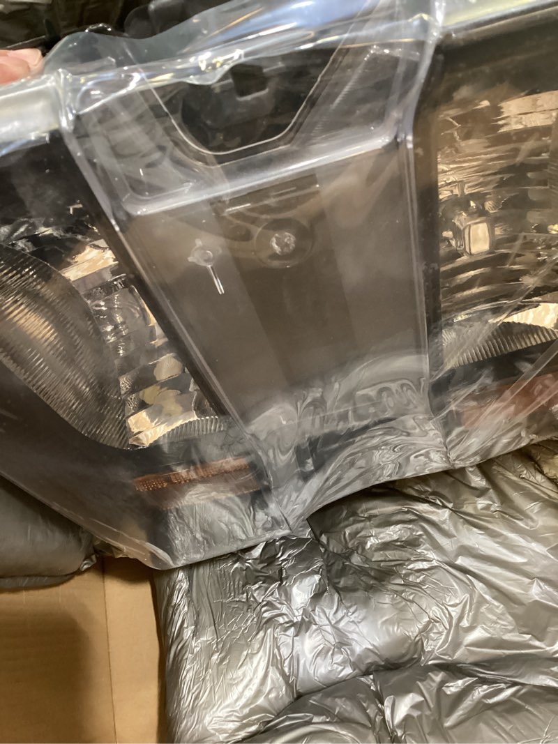 Condition photo showing Good Condition for huray halogen headlight assembly for chevy silverado 2019 2020 2021 1500 [only for halogen version] factory halogen head lamp for chevy silverado accessories (driver side)