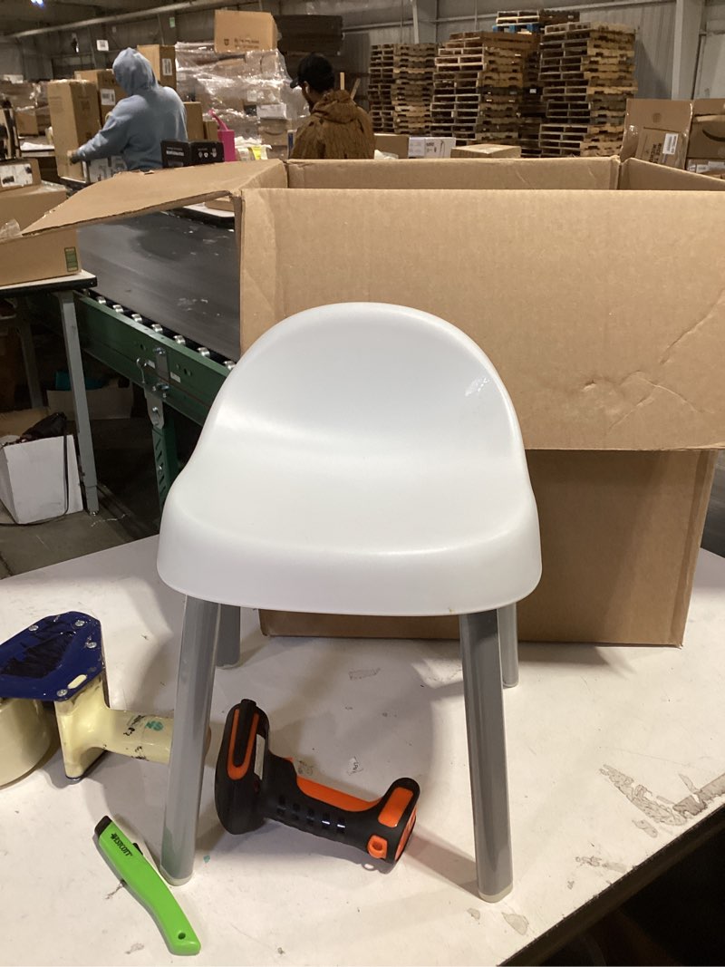 Condition photo showing Good Condition for Skip Hop Toddler's Activity Chairs, Set of 2, Metal, White Kids Chairs