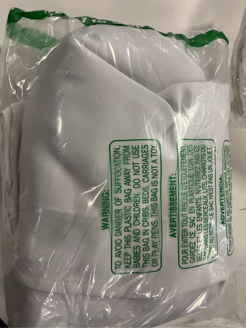Condition photo showing Good Condition for nicetown 100% blackout cold blocking window curtain panel, full light blocking drape with black liner for nursery, 72-inch drop thermal insulated drapery (white, 1 piece, 52-inch wide per panel) pure white 52"w x 72"l (pack of 1)