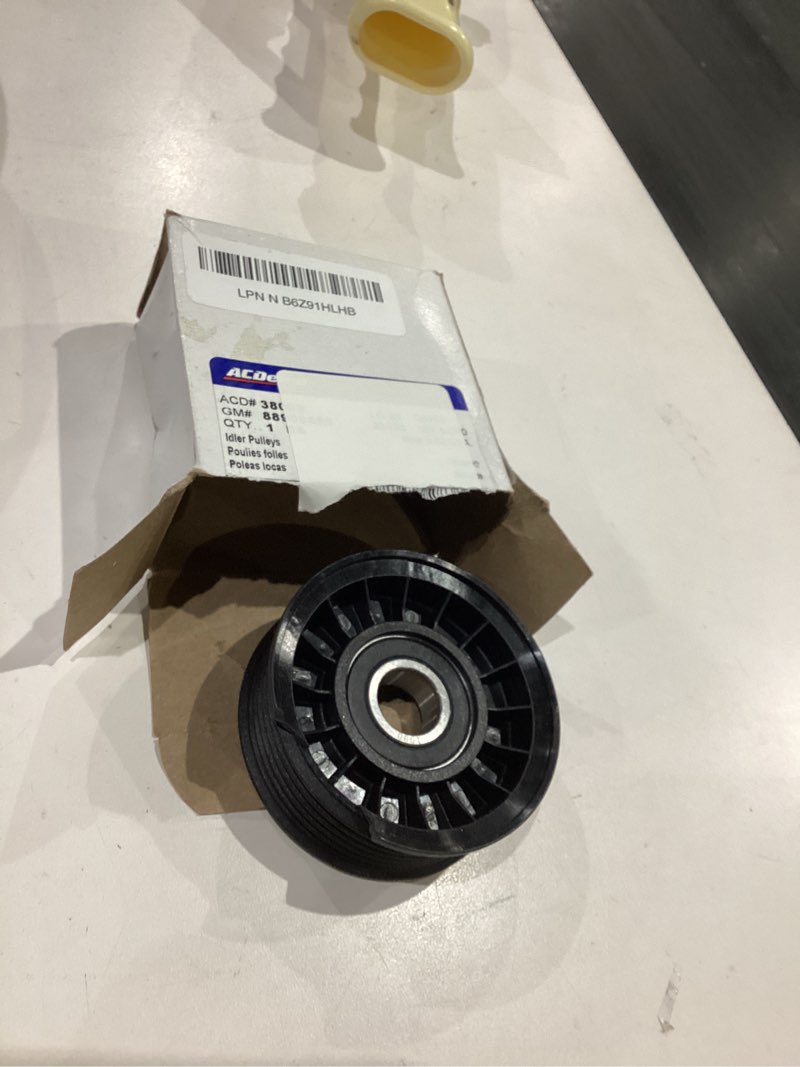 Condition photo showing As Is for acdelco gold 38009 (88909590) flanged idler pulley