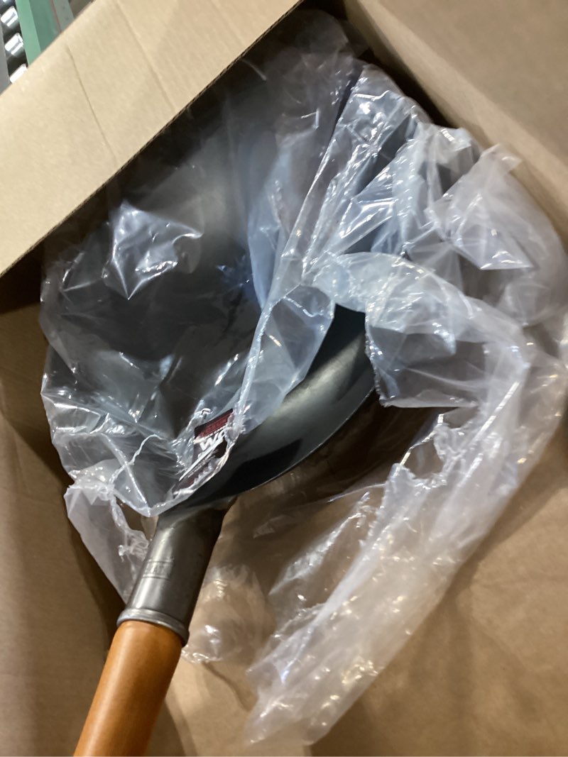 Condition photo showing Good Condition for yosukata 13.5" carbon steel wok pan – pre-seasoned flat bottom pow wok for stir fry, bbq, grill & camping – traditional japanese chinese cookware – compatible with induction, electric, gas, open fire