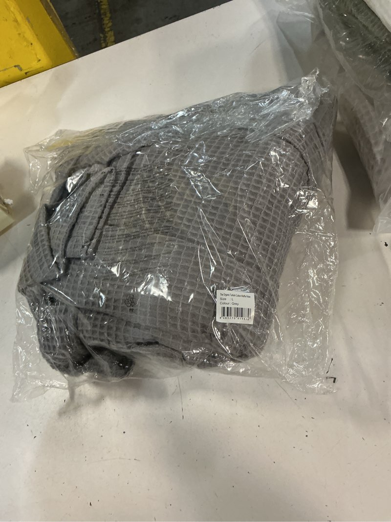 Condition photo showing Good Condition for organic turkish waffle robe, grey large