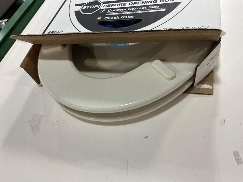 Condition photo showing As Is for kohler 20111-0 brevia, slow close toilet seat, round toilet seat, grip-tight bumpers quick-attach hardware, white