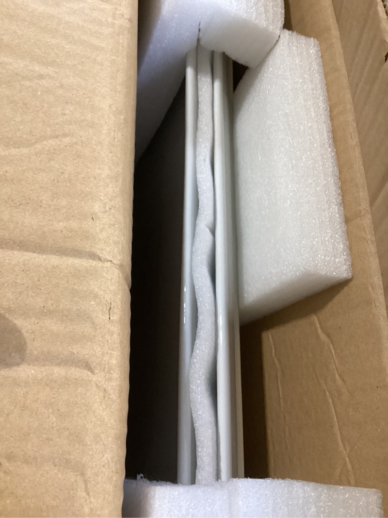 Condition photo showing Good Condition for miecoo large serving platters, 18.5" x 11.5" white serving trays set, rectangular porcelain plates for party, wedding, birthday, entertaining, food, appetizer, fruit, sushi, dessert, set of 2 18.5" x 11.5", 2pack