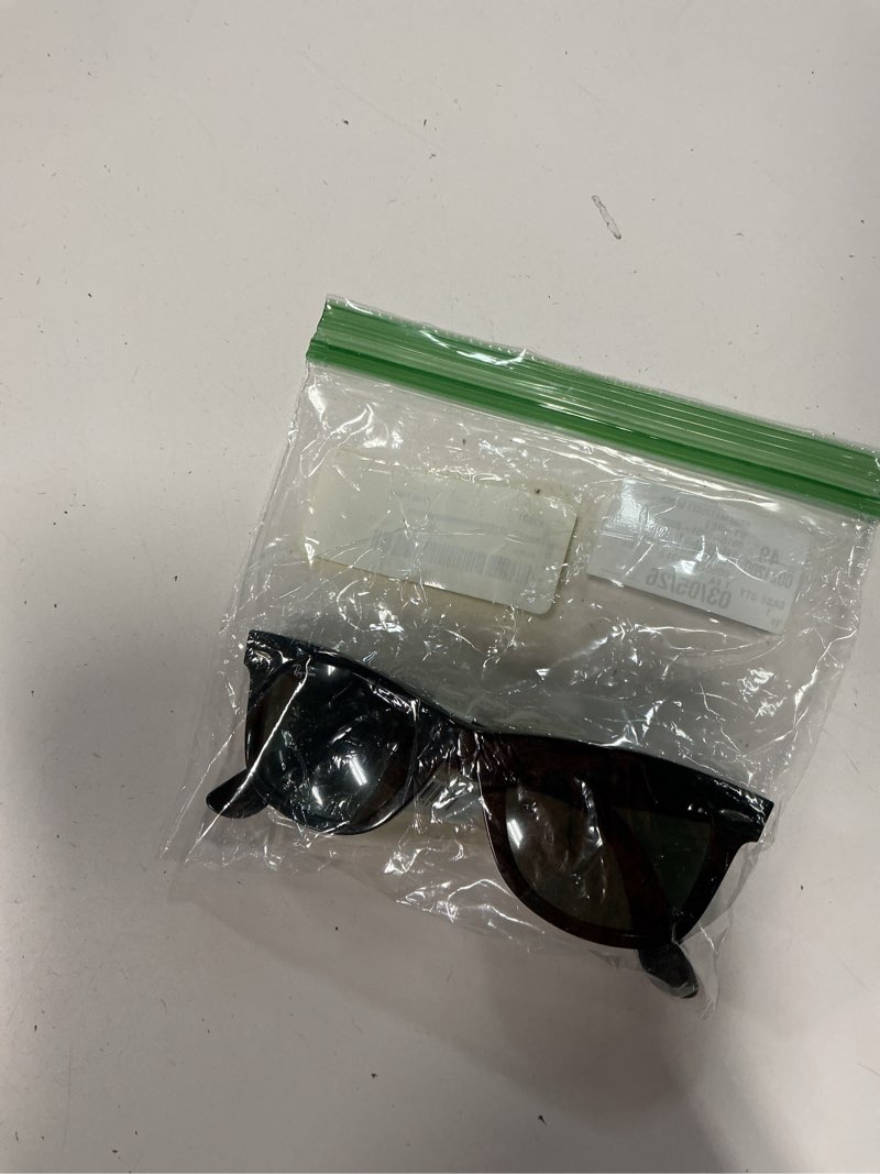 Condition photo showing Good Condition for ray-ban rb2140 original wayfarer square sunglasses black/silver/green 50 mm