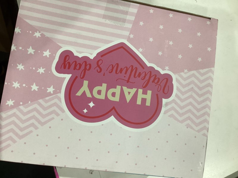 Condition photo showing Good Condition for 28 Pack Huggable Animal Valentine Cards + Heart Squishy Balls - 7 Animal Designs (Monkey/Panda/Lion) + 4 Colored Slow-Rebound Hearts, Interactive Valentine Exchange Gifts for Classroom & Party Favors