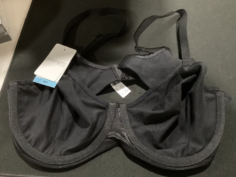 Condition photo showing Good Condition for b.tempt'd women's future foundation convertible t-shirt bra, 953281 36c night