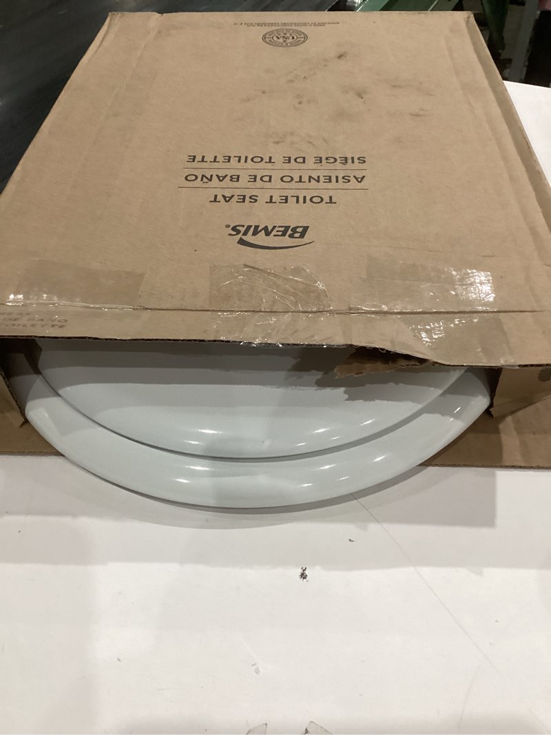 Condition photo showing Good Condition for Bemis 400TTA Economy Durable Wood Toilet Seat, Made in USA, Round, White