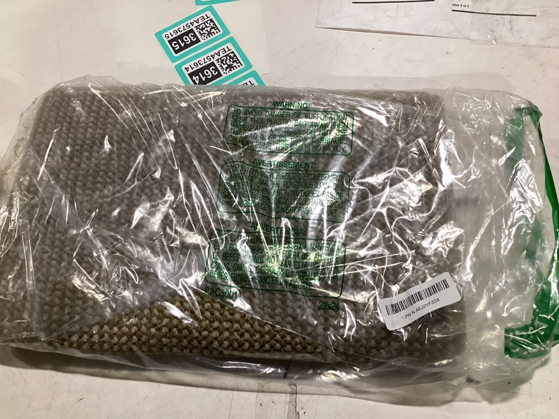 Condition photo showing New/Like New for BEQHAUSE Dirt Trapper Door Mat 20" x 32", Non-Slip Washable Doormats Entrance Mat, Dirt Resistant and Absorbent Welcome Mat, Low Profile Floor Mats for Front Back Door and Entryway, Light Beige Light Beige 1'8" x 2'8" (Rectangular)