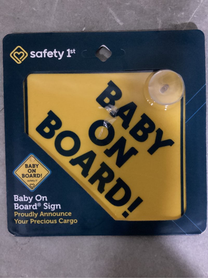 Condition photo showing Good Condition for safety 1st yellow nylon baby on board magnet 1 pk