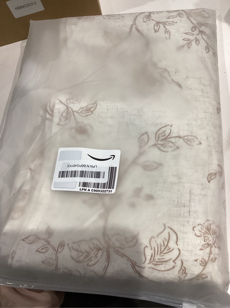 Condition photo showing Good Condition for floral linen tablecloth 55 x 110 inch wrinkle resistant vintage farmhouse tablecloth brown pattern printed on cream table cloth rectangle cottage burlap textured fabric table cover home decor holiday 110" x 55" (rectangular) brown floral on cream