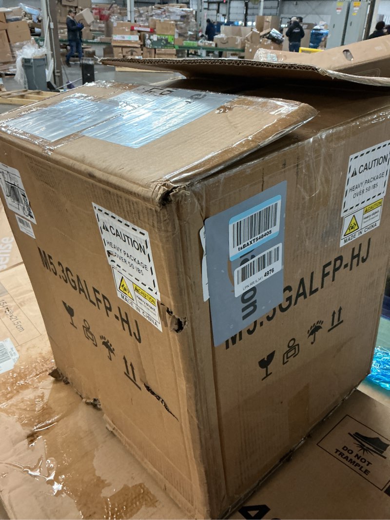 Condition photo showing New/Like New for 5.28 Gallon / 20L Mosakar Hydraulic Fruit Press. 2 Ton Pressure. Parts contact with Juice are AISI 304 Stainless Steel. Home Grape Wine Juice Apple Cider Press Green