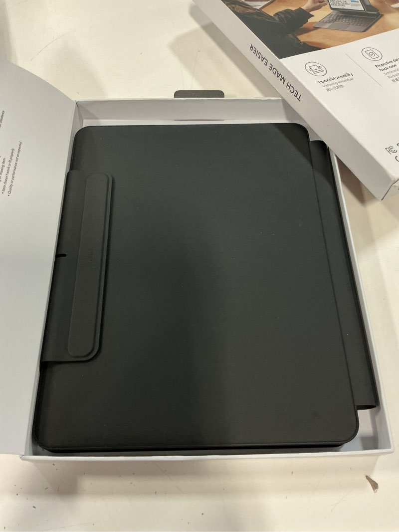 Condition photo showing Good Condition for esr ipad pro 12.9 case with keyboard, easy-set magnetic stand, portrait/raised modes for ipad ipad pro 12.9(6th/5th/5th/3rd), removable protective case, rebound 360 series, black ipad pro 12.9" (2018-2022) black