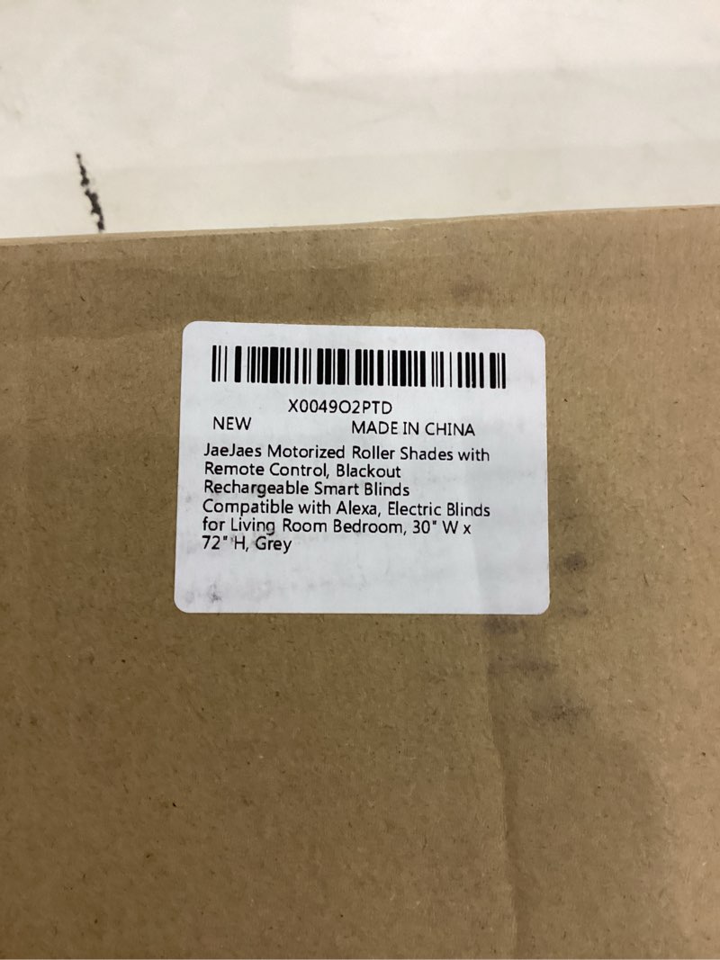 Condition photo showing New/Like New for Window blind