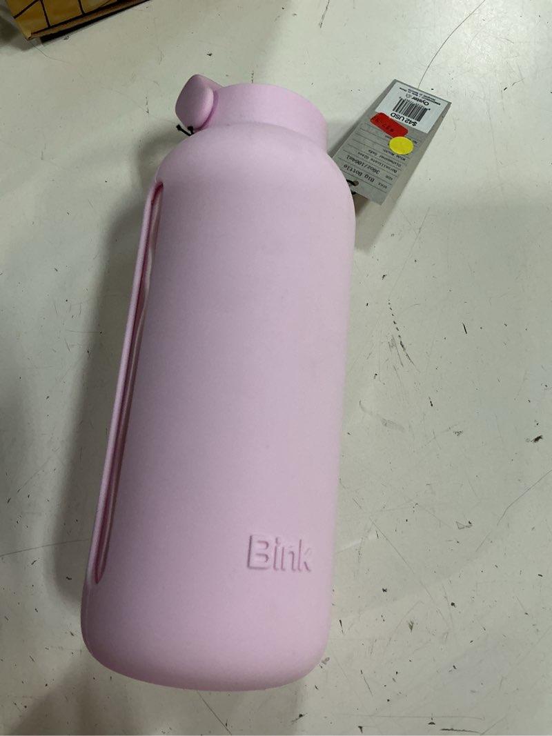 Condition photo showing New/Like New for bink 36 oz. big bottle with flip cap