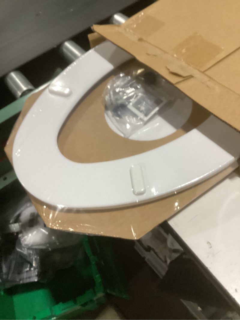 Condition photo showing New/Like New for bemis 1500ec 390 lift-off wood elongated toilet seat, cotton white (pack of 1)