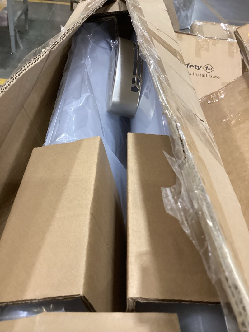 Condition photo showing Good Condition for 4ft led light fixtures 80w 8800 lumens, dimmable 4 foot led flush mount ceiling lights 4000k, indoor led lighting fixture fluorescent replacement for kitchen, laundry room, garage - 2 pack