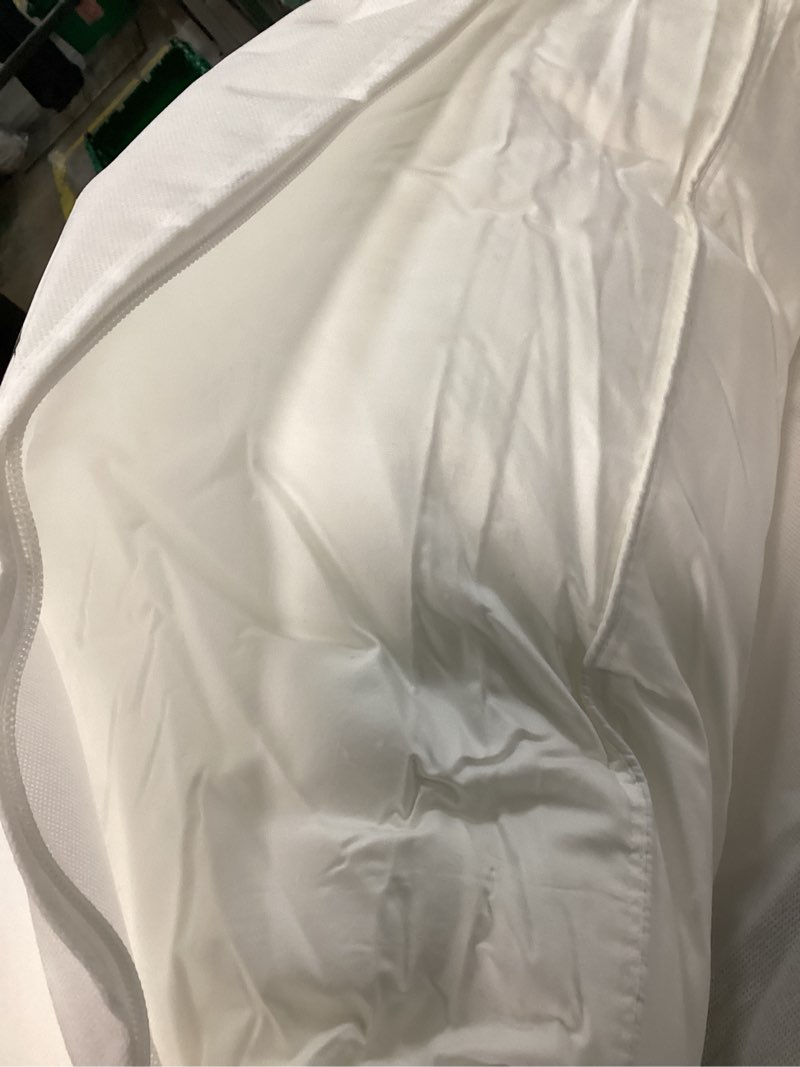 Condition photo showing Good Condition for premium down alternative pillow, standard, medium/firm