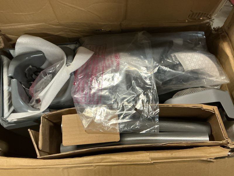 Condition photo showing As Is for Graco® Pack ‘n Play® Day2Dream™ Bassinet Deluxe Playard DLX Playard Beau