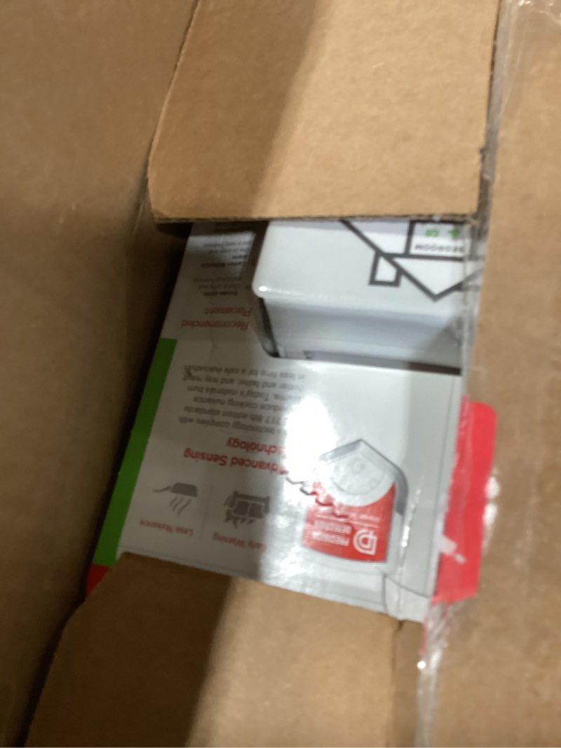 Condition photo showing New/Like New for brk first alert smi100, battery-operated smoke alarm, 3-pack 3-pack precision detection smi100