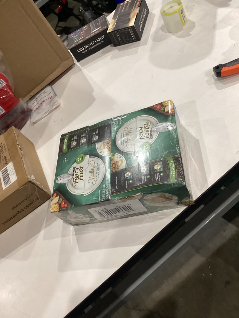 Condition photo showing New/Like New for Purina Fancy Feast Wet Cat Food Variety Pack, Medleys Primavera Collection - (2 Packs of 12) 3 oz. Cans