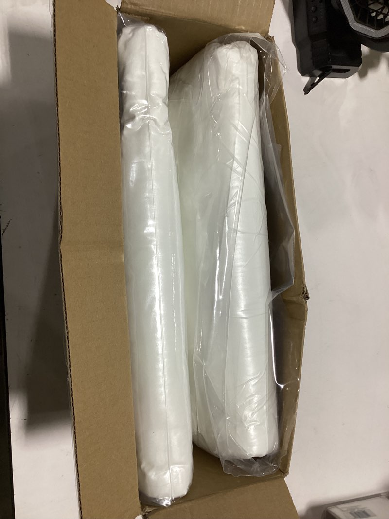 Condition photo showing Good Condition for oubonun 18"x18" pillow inserts (set of 4) - 100% cotton cover, square throw pillow inserts for couch, sofa, bed - decorative 18 inch white pillow inserts 18x18 inch (pack of 4)