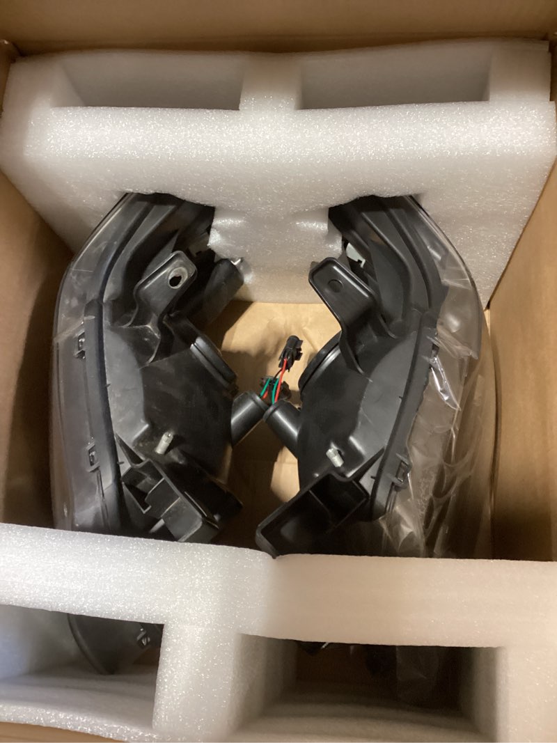 Condition photo showing Good Condition for black led headlight assembly compatible with 2020-2024 ford explorer xlt/limited non-adaptive full led w/drl headlights oe style headlamp left driver side mb5z13008au fo2502399 left driver side 20-24 explorer