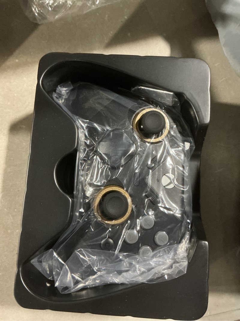 Condition photo showing Good Condition for flydigi vader 5s wired controller for xbox series x|s, xbox one, windows 10/11, forceflex adjustable tension joysticks, forceswitch triggers, 6 remappable buttons, 3.5mm audio jack